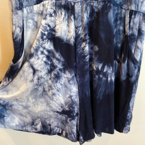 Francesca’s Blue Rain Tie Dye Romper NWT Large Pockets - Picture 3 of 6